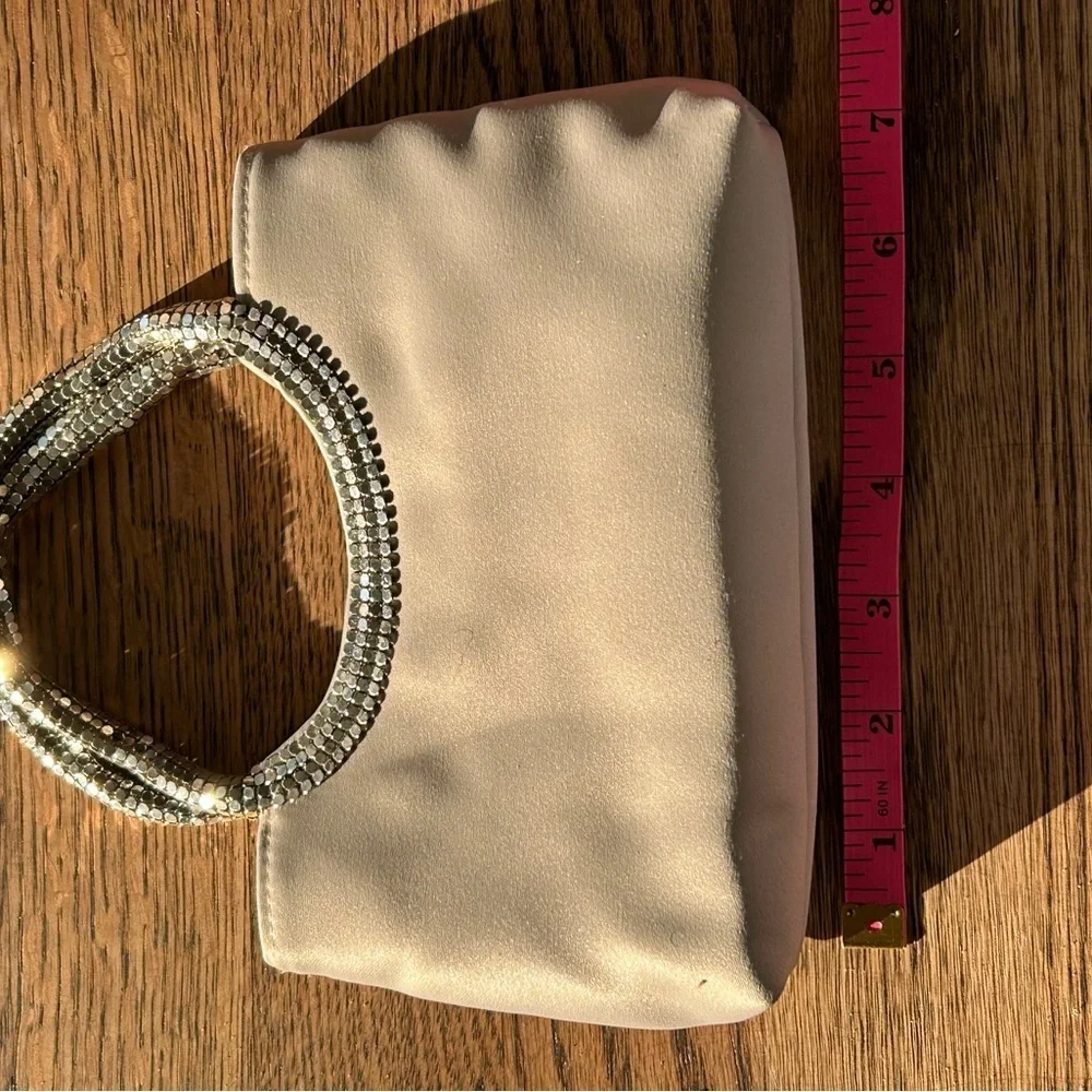 Vanessa Elegant Cream Bag w/90's Embellished Ring Handle